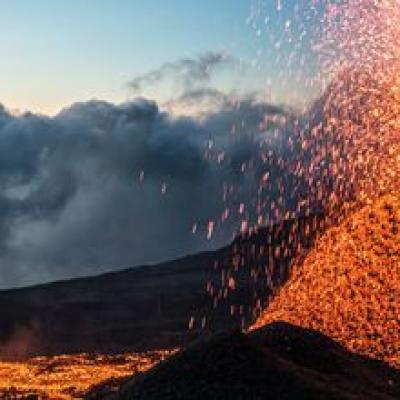 Volcan198 eruption piton de la fournaise 05 2015 credit irt luc perrot dts 06 2017 ok 0